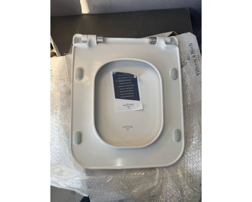 Сиденье для унитаза, Villeroy&Boch, Verity Line, шг 375-560, цвет-альпийский белый ( Поврежденный)