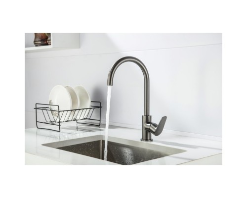 AQ1182BGM БЕТТА смеситель для кухни, оружейная сталь (шлиф. черный хром) AQ1182BGM