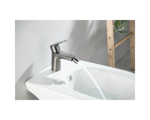 AQ1118BGM БЕТТА смеситель для биде, оружейная сталь (шлиф. черный хром) AQ1118BGM