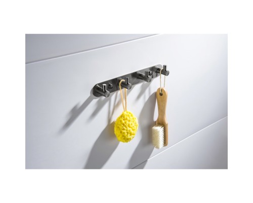 AQ4123BGM ЕВРОПА планка с 4 крючками, оружейная сталь (шлиф. черный хром) AQ4123BGM