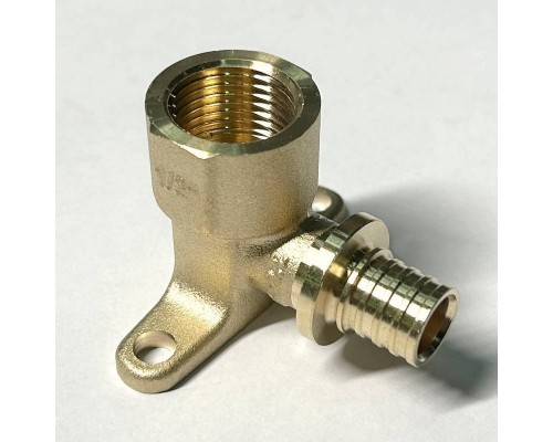 Водорозетка аксиальная 16 х 1/2, h = 40 мм
