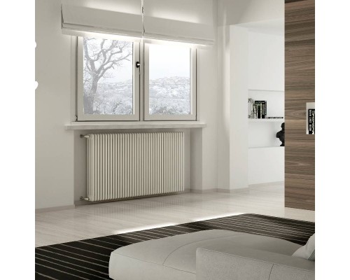 Радиатор стальной TESI 2 IRSAP двухтрубный H 600 мм, 34 секций, подкл. 25 (1/2" вентиль сверху)