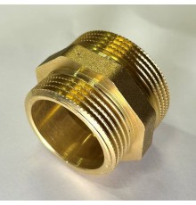 Ниппель резьбовой переходной DN40х32 Н 1.1/2 х Н 1.1/4 латунь