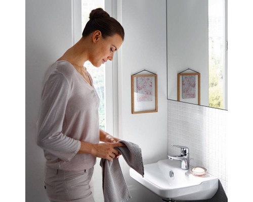 Смеситель для раковины HansGrohe 70 HG Novus однорычажный без сливного набора хром