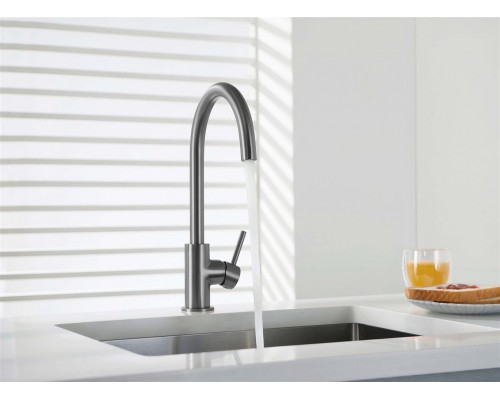 AQ1382BGM ЕВРОПА смеситель для кухни, оружейная сталь (шлиф. черный хром) AQ1382BGM