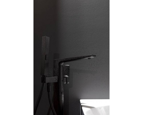 Allen Brau Infinity Смеситель для ванны с душем, цвет: черный матовый 5.21009-31