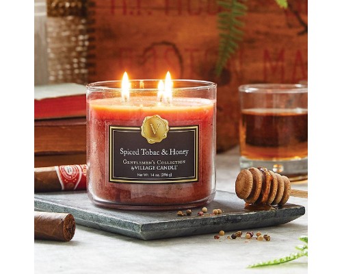 Декоративная свеча Village Candle Пряный табак и мед (396 грамм)