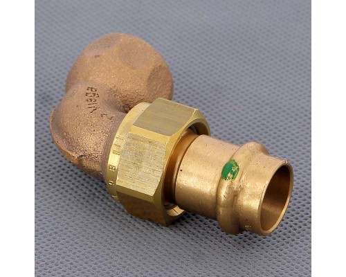 Угол с разъемным соединением пайка-В с коническим уплотнением VIEGA 18х1/2"