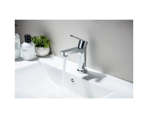 AQ1710CR ЛУГАНО смеситель для раковины 106 без донного клапана AQ1710CR