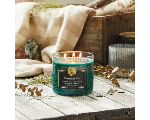 Декоративная свеча Village Candle Домашний очаг (396 грамм)
