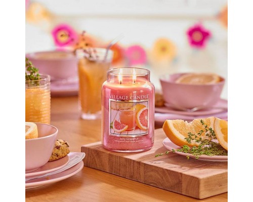 Декоративная свеча Village Candle Сочный Грейпфрут (602 грамма)