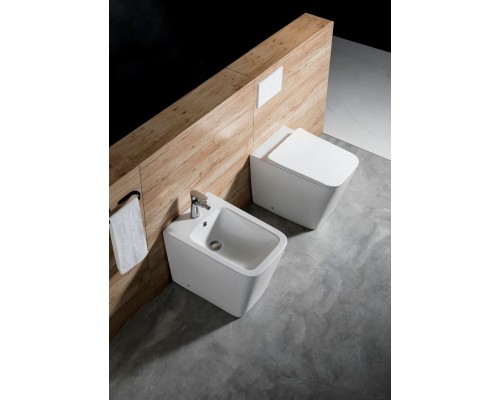 SET BW AQUATEK ЛИБРА N (смывной бачок AQUATEK INS-0000019+кнопка KDI-0000030+унитаз ЛИБРА New AQ1908N-00 с тонким сиденьем soft-close) SET BW AQUATEK ЛИБРА N-030 3в1