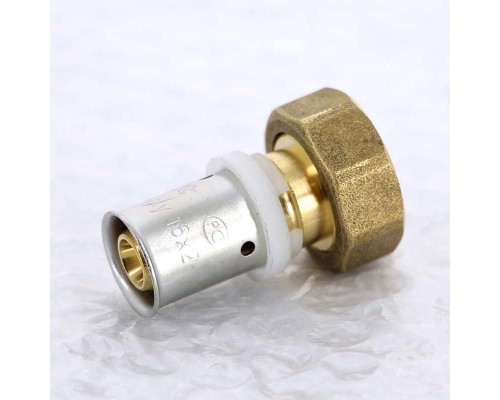 Муфта пресс-В с накидной гайкой евроконус UNI-FITT 16x3/4"EK Муфта пресс-В с накидной гайкой евроконус UNI-FITT 16x3/4"EK