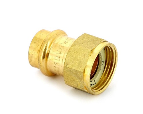 Муфта пресс IBP 18 х 3/4" с накидной гайкой бронза Муфта пресс IBP 18 х 3/4" с накидной гайкой бронза