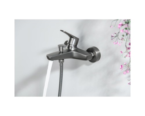 AQ1140BGM БЕТТА смеситель для ванны, оружейная сталь (шлиф. черный хром) AQ1140BGM