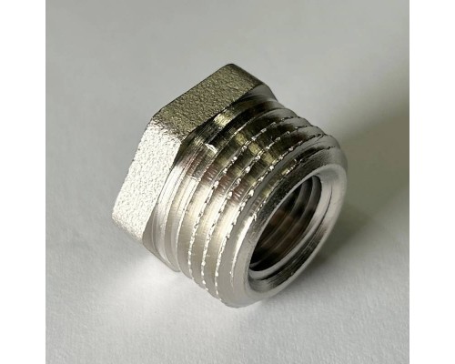 Футорка резьбовая DN15х8 Н 1/2 x В 1/4 латунь