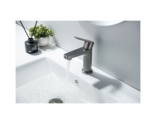 AQ1710BGM ЛУГАНО смеситель для раковины 106 без донного клапана, оружейная сталь (шлиф. черный хром) AQ1710BGM