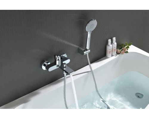 AQ1449CR ЛИРА смеситель для ванны с душевым набором 3jet AQ1449CR