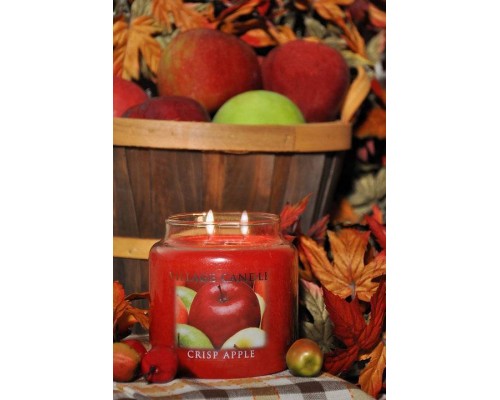 Декоративная свеча Village Candle Спелое яблоко (389 грамм)