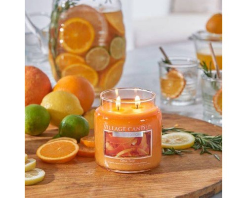 Декоративная свеча Village Candle Цитрусовый микс (389 грамм) Декоративная свеча Village Candle Цитрусовый микс (389 грамм)