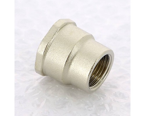 Муфта В никелированная UNI-FITT 1/2"x3/4" Муфта В никелированная UNI-FITT 1/2"x3/4"