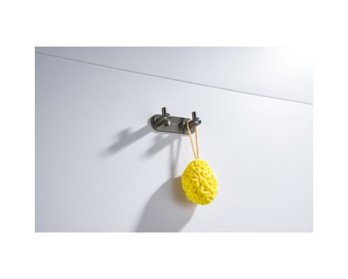 AQ4102BGM ЕВРОПА крючок двойной, оружейная сталь (шлиф. черный хром) AQ4102BGM