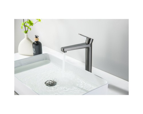 AQ1704BGM ЛУГАНО смеситель для раковины высокий 217, без донного клапана, оружейная сталь (шлиф. черный хром) AQ1704BGM