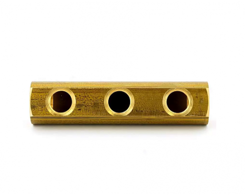 Коллектор лат 1" м/м 3в 1/2" вн/р 50мм Апогей 422037