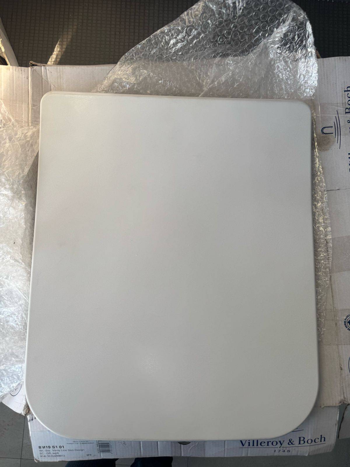 Сиденье для унитаза Villeroy & Boch Verity Line альпийский белый (поврежденный) 8M19S101