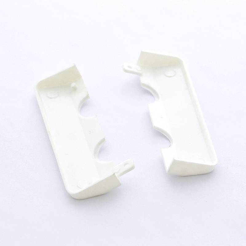 Розетка пластиковая двойная Emmeti 10-18 мм 01308060