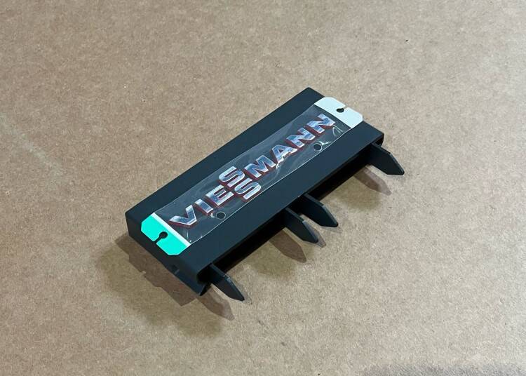 Крышка с надписью Viessmann 7840352