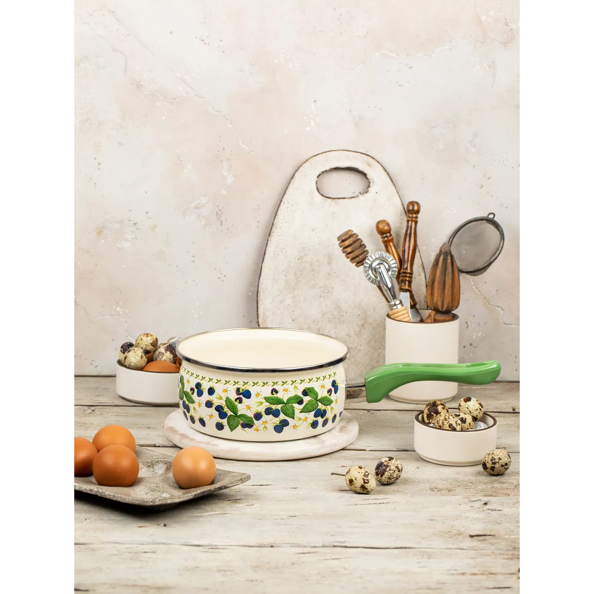 Ковш эмалированный Metrot Ежевика 1,6 л 241541