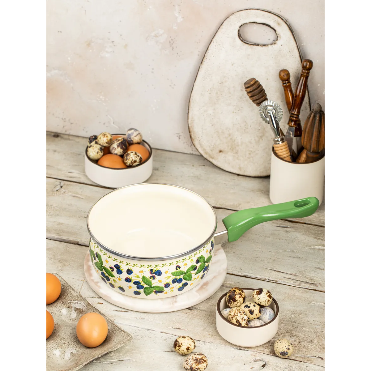 Ковш эмалированный Metrot Ежевика 1,6 л 241541