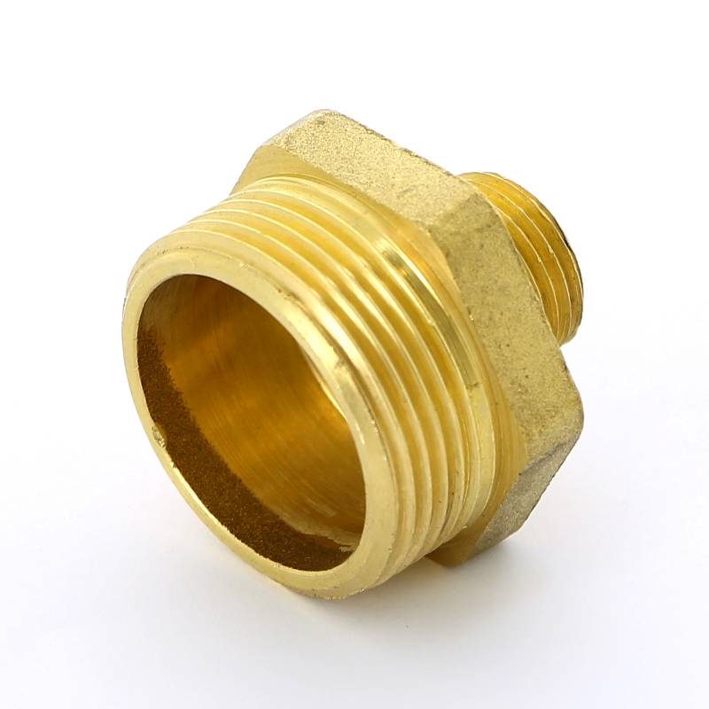 Ниппель редукционный Uni-Fitt 1 1/4x1/2 латунный 600G5200