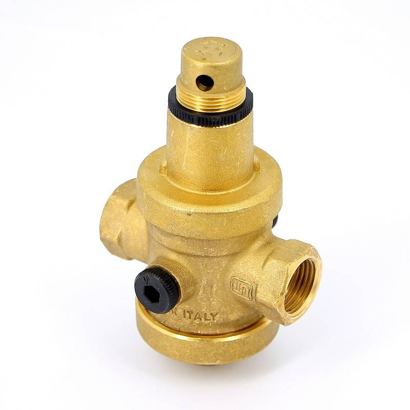 Редуктор давления UNI-FITT ВВ 1/2 латунный под аксиальный манометр 204G2140