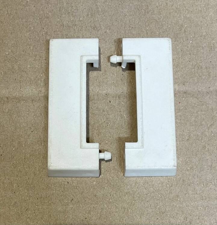 Крышка для консолей Zehnder ZB0019 58x43 мм RAL 9016 ZB0021 0001