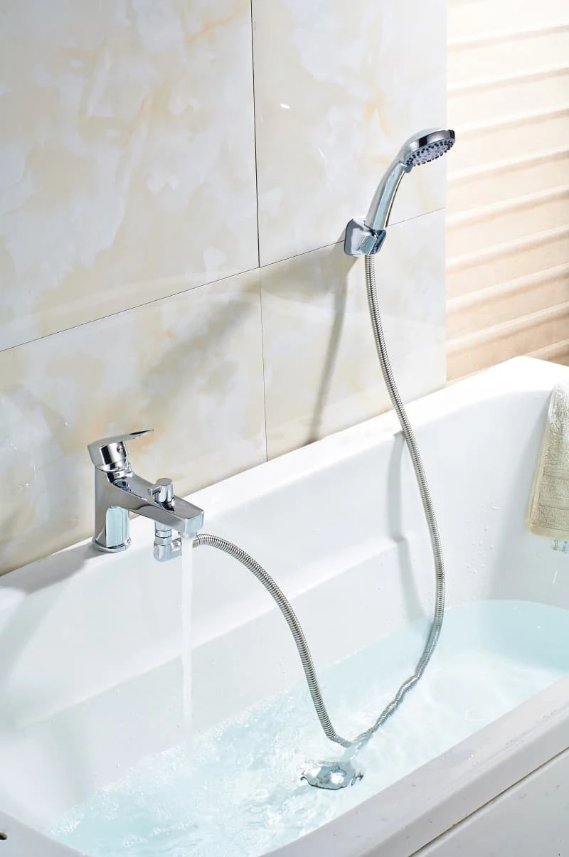 Смеситель на борт ванны Rossinka Silvermix S35-38 с коротким изливом хром S35-38