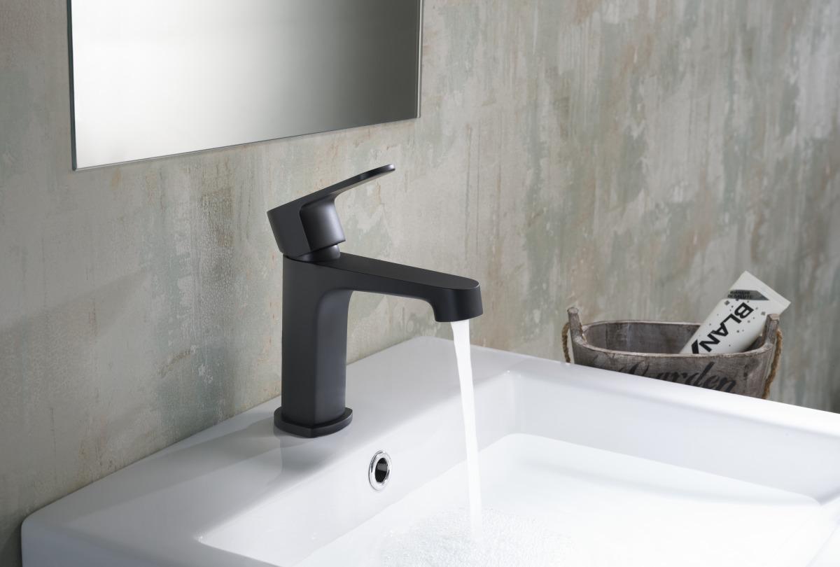 Набор смесителей 3 в 1 Aquatek Оберон (AQ1210MB+AQ1260MB+AQ2014MB) матовый черный AQ1231MB