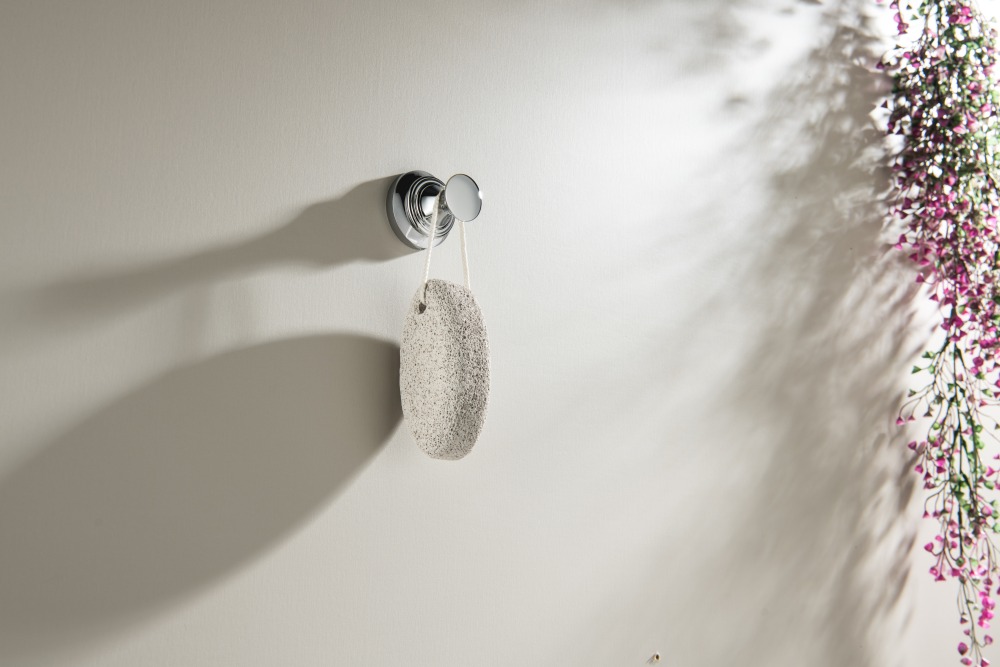 Крючок для ванной Aquatek Классик AQ4501CR