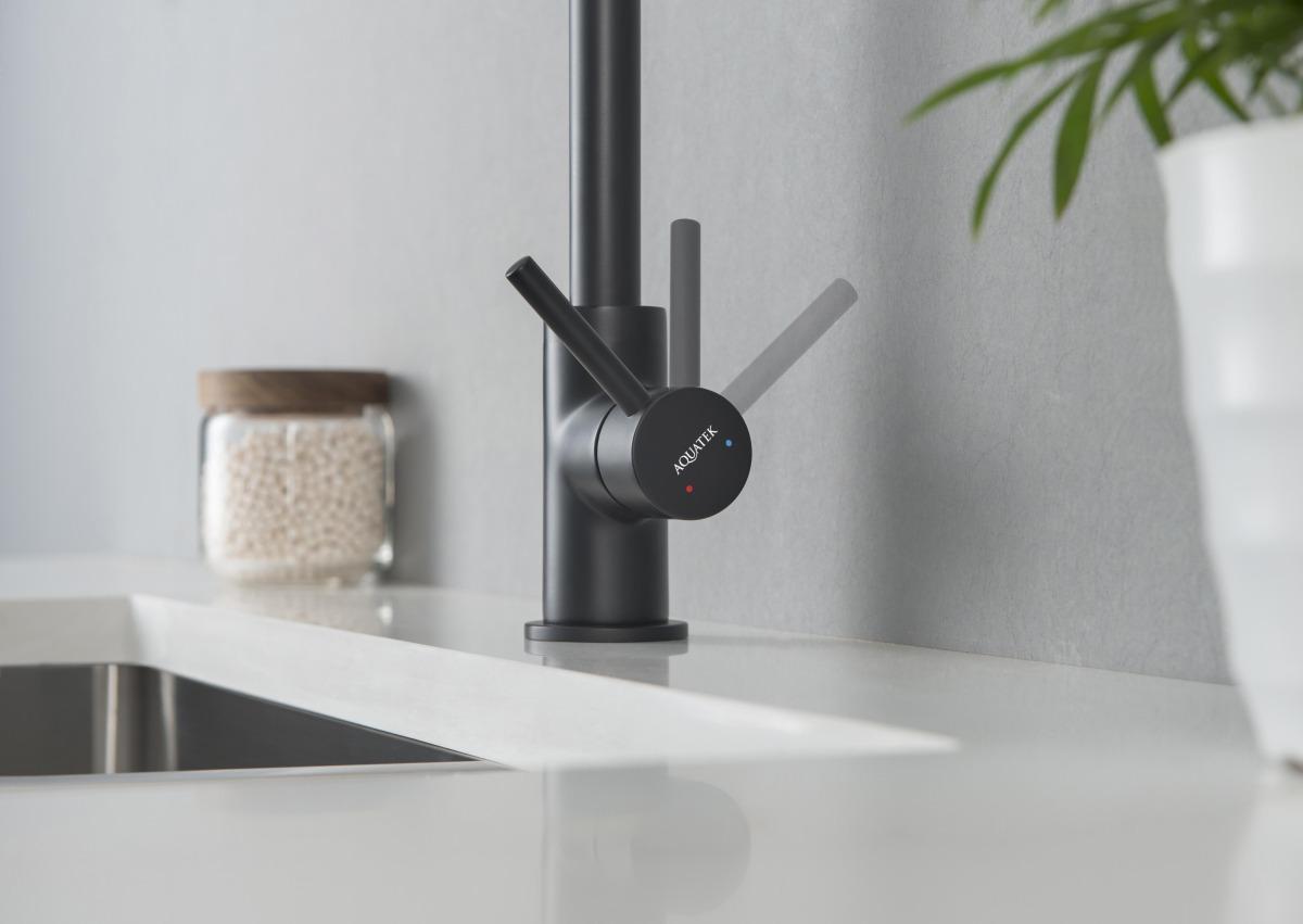 Смеситель для кухни Aquanet Европа матовый черный AQ1382MB