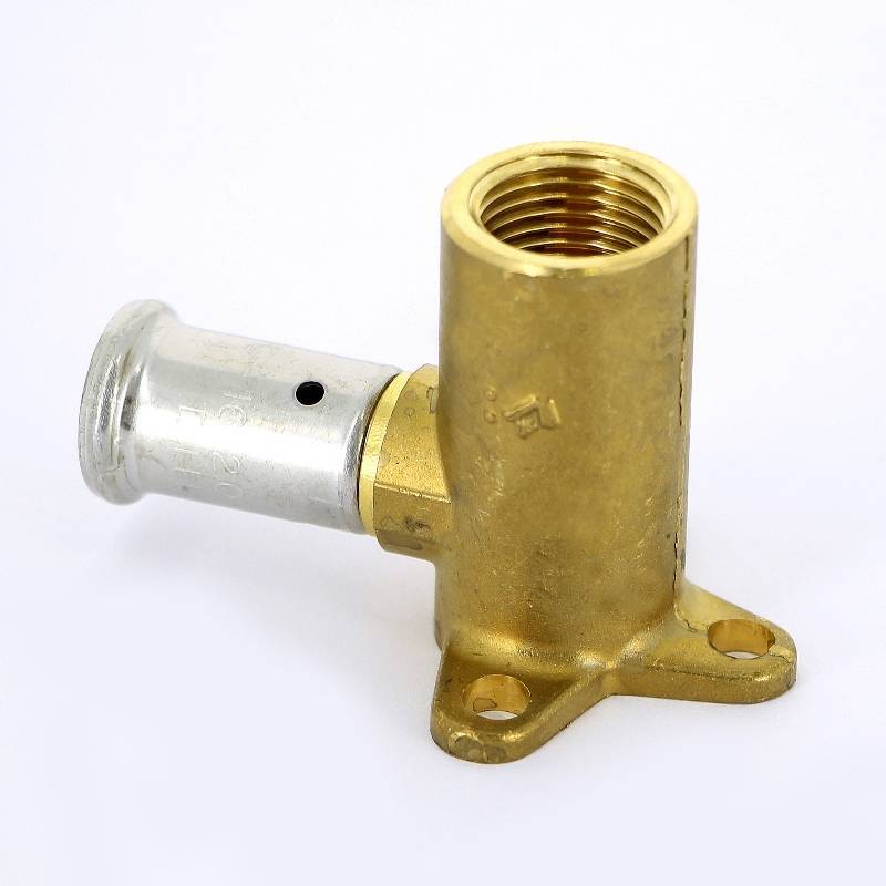 Водорозетка пресс HENCO 16х1/2 ВР 2P-1604