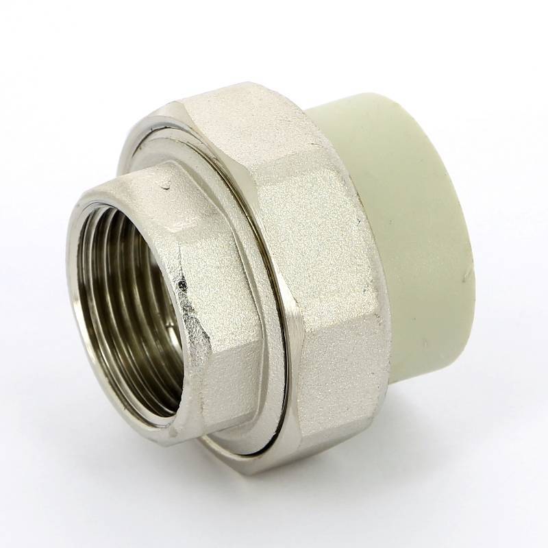 Муфта комбинированная FV-Plast с разъемным соединением ВР 32 мм х 1 236032