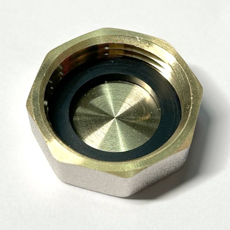 Заглушка с внутренней резьбой General Fittings 1 никелированная 637N4001