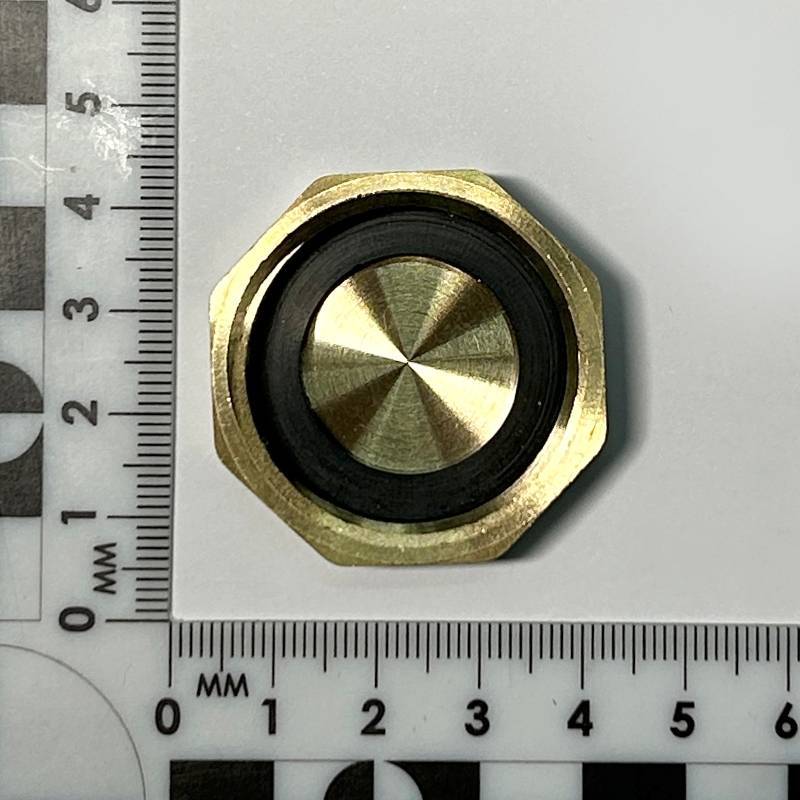 Заглушка с внутренней резьбой General Fittings 1 никелированная 637N4001