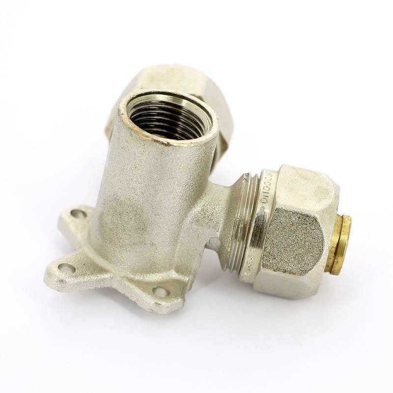 Водорозетка обжимная трехплоскостная Tiemme 20x1/2x20 никелированная 1600106