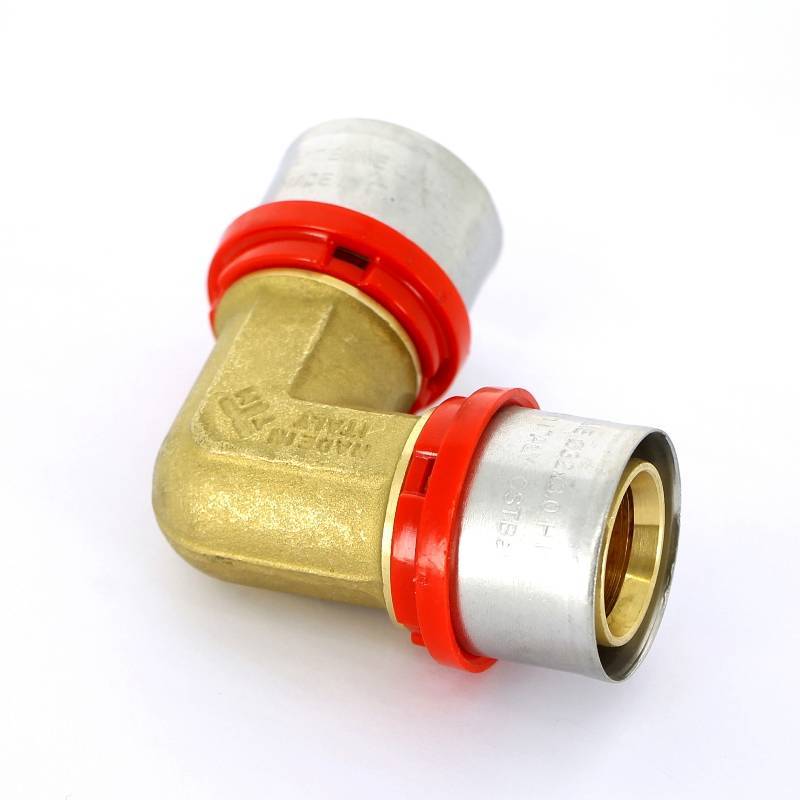 Угол пресс Tiemme 32x32 мм 1650013