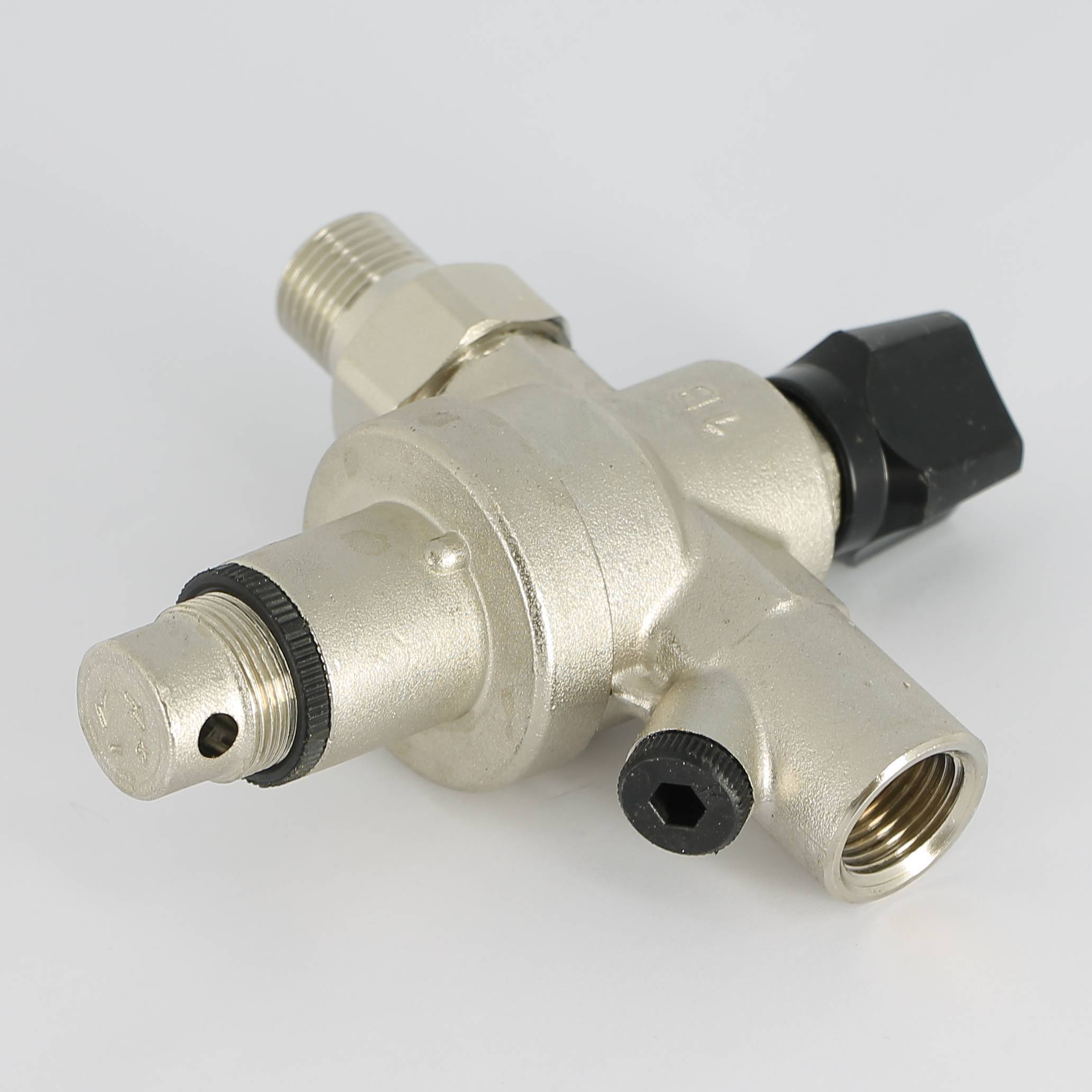 Клапан подпиточный UNI-FITT 1/2 НВ с редукционным соединением и манометром никелированный 290B2000