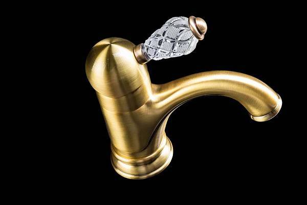 Смеситель для раковины Boheme Crystal одноручковый матовая бронза 301-CRST