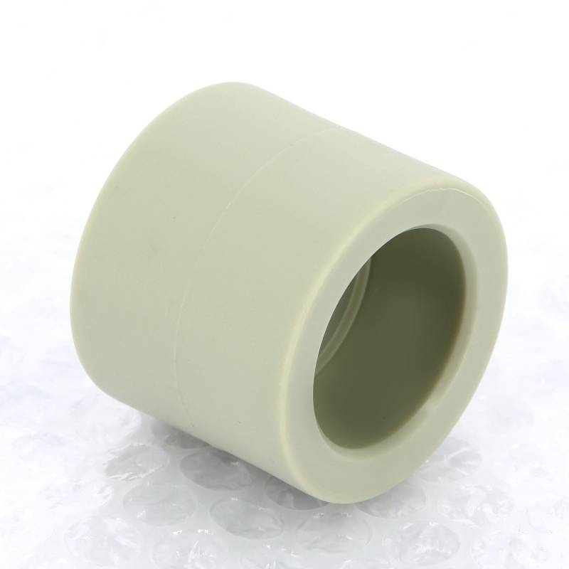 Муфта полипропиленовая FV-Plast 32 мм сварка 201032