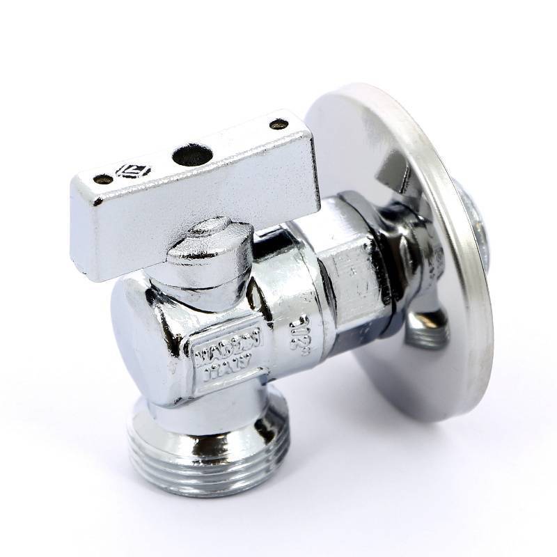 Кран шаровой Bugatti Miami 883 1/2 НР х 3/4 НР с розеткой 08830002